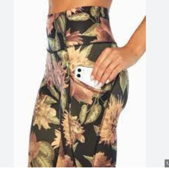 MARIKA - SIA SIDE POCKET LEGGING - SZ L - Picture 2 of 6